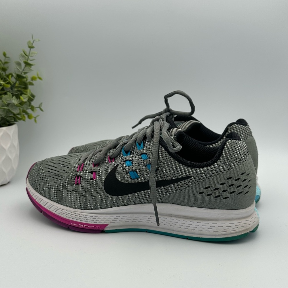 Nike Women’s Zoom Structure 19 Gray Running Shoes Athletic Sneakers Size 7.5 - Picture 4 of 11